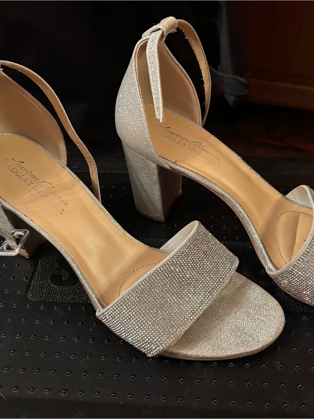 Badgley Mischka Silver Glitter Block Heel Sandals